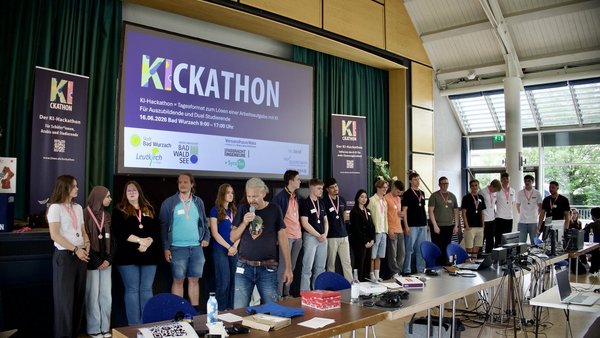KI.ckAthon Oberschwaben: Wenn KI auf echte Ideen trifft KI.ckAthon Oberschwaben: Wenn KI auf echte Ideen trifft